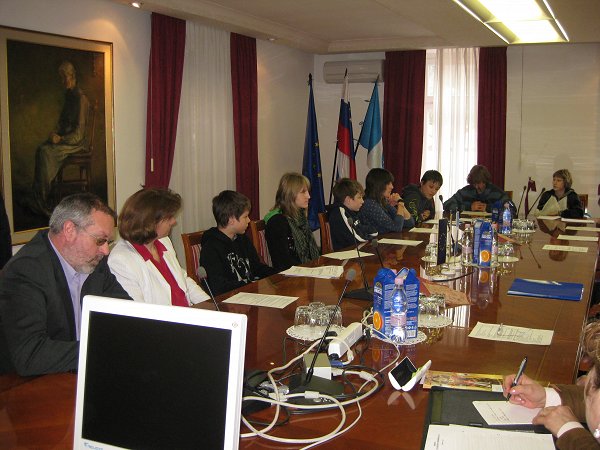 parlament 3