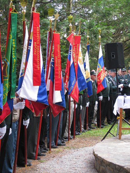 Spomenik Veterani2
