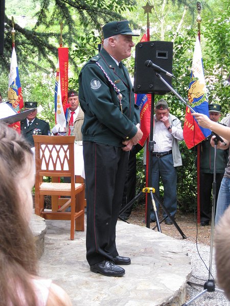 Spomenik Veterani9