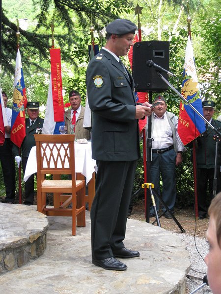 Spomenik Veterani11