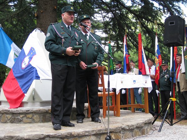 Spomenik Veterani16